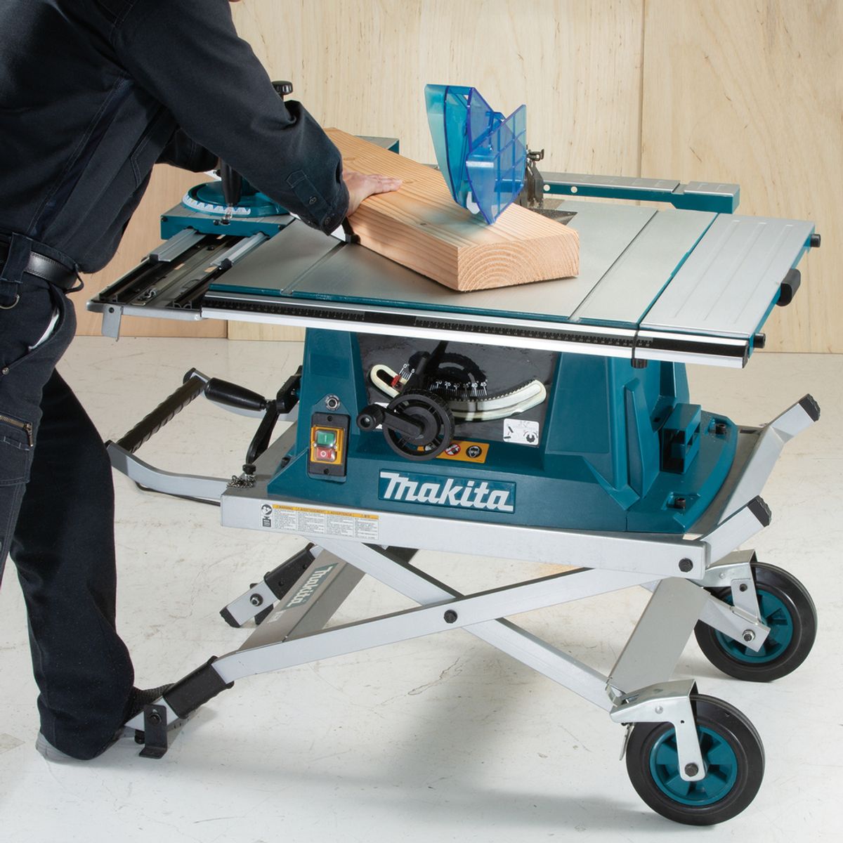 Makita Bordsag 1500W 260mm MLT100N