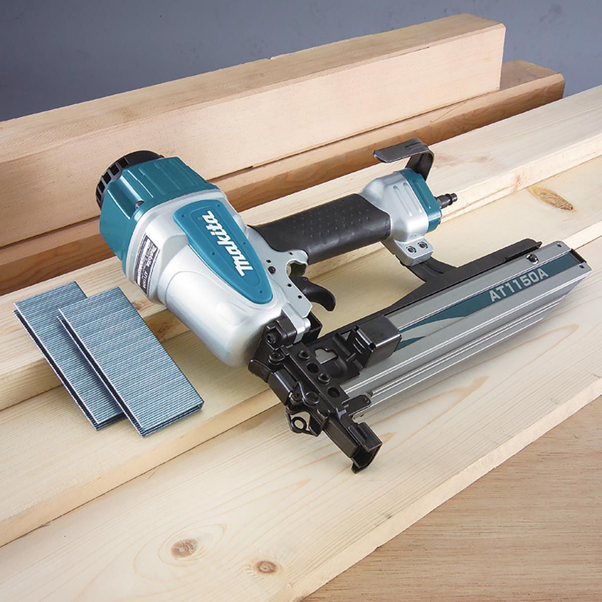 Makita Krampepistol 11x25-50mm AT1150A