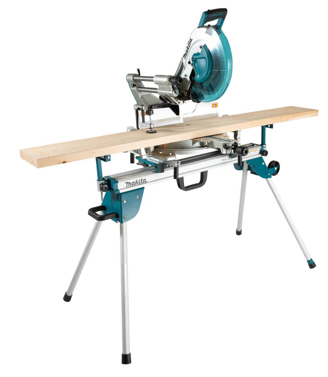 Makita Sagbord 2550mm WST06