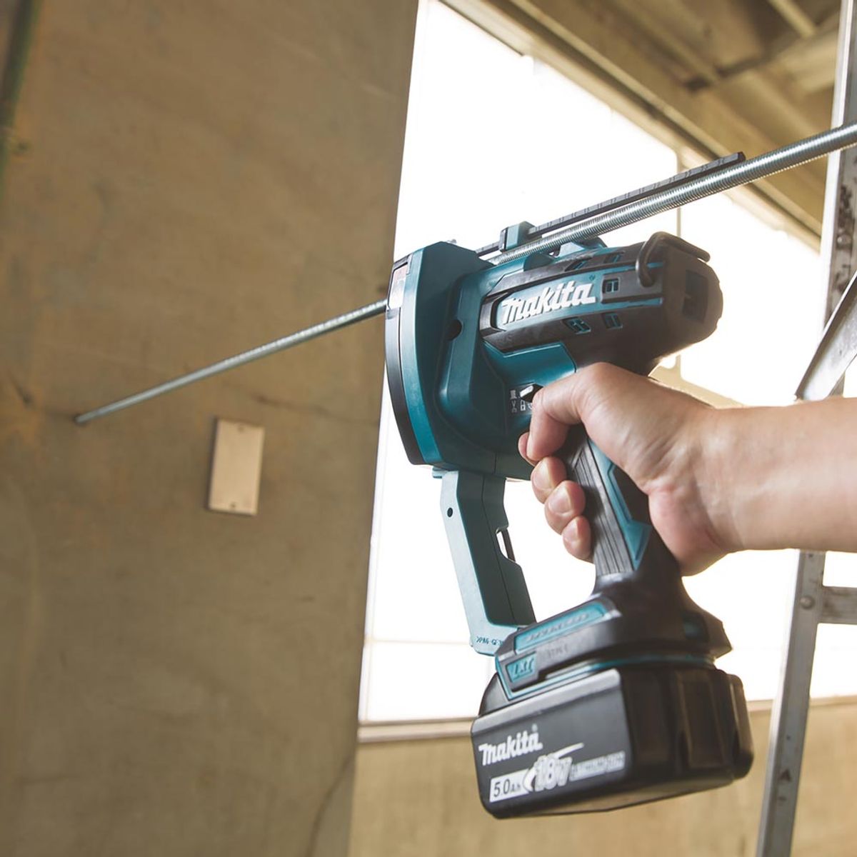 Makita Gjengestagkutter 18V LXT ® M6-M10 DSC102Z