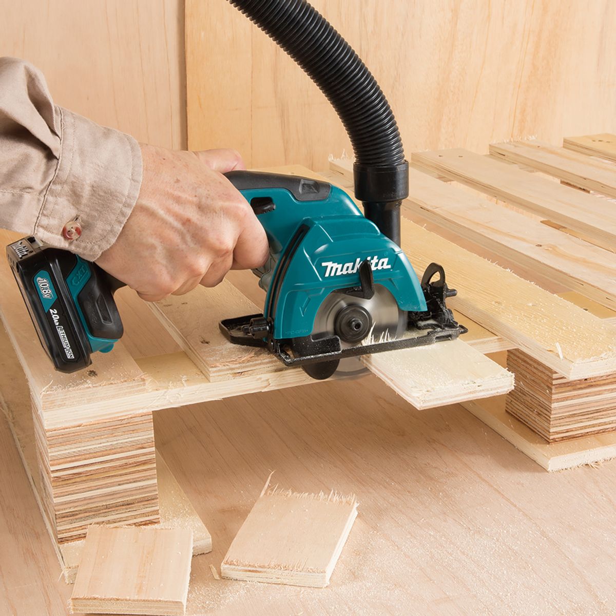 Makita Sirkelsag 12V CXT ® 85mm HS301DMAJ