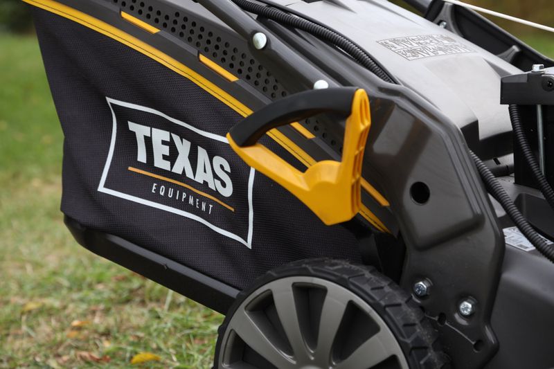 Bensindrevet gressklipper - el-start og selvdrift 48 cm klippebredde – Texas Premium 4850TR/W 90066555E