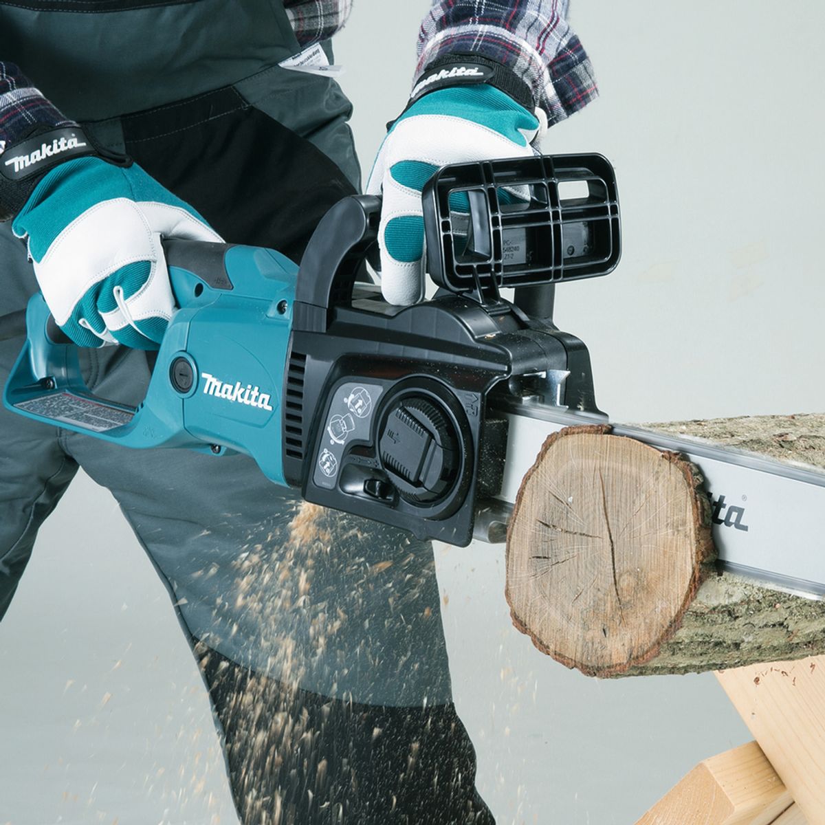 Makita Kjedesag 2000W 35cm UC3551A