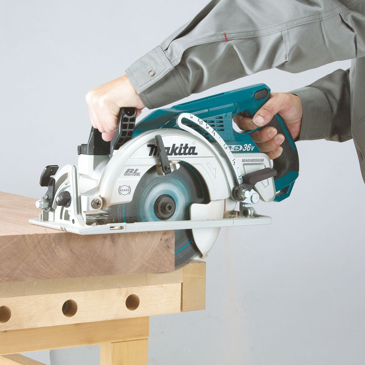 Makita Sirkelsag 2x18V LXT ® 185mm DRS780Z