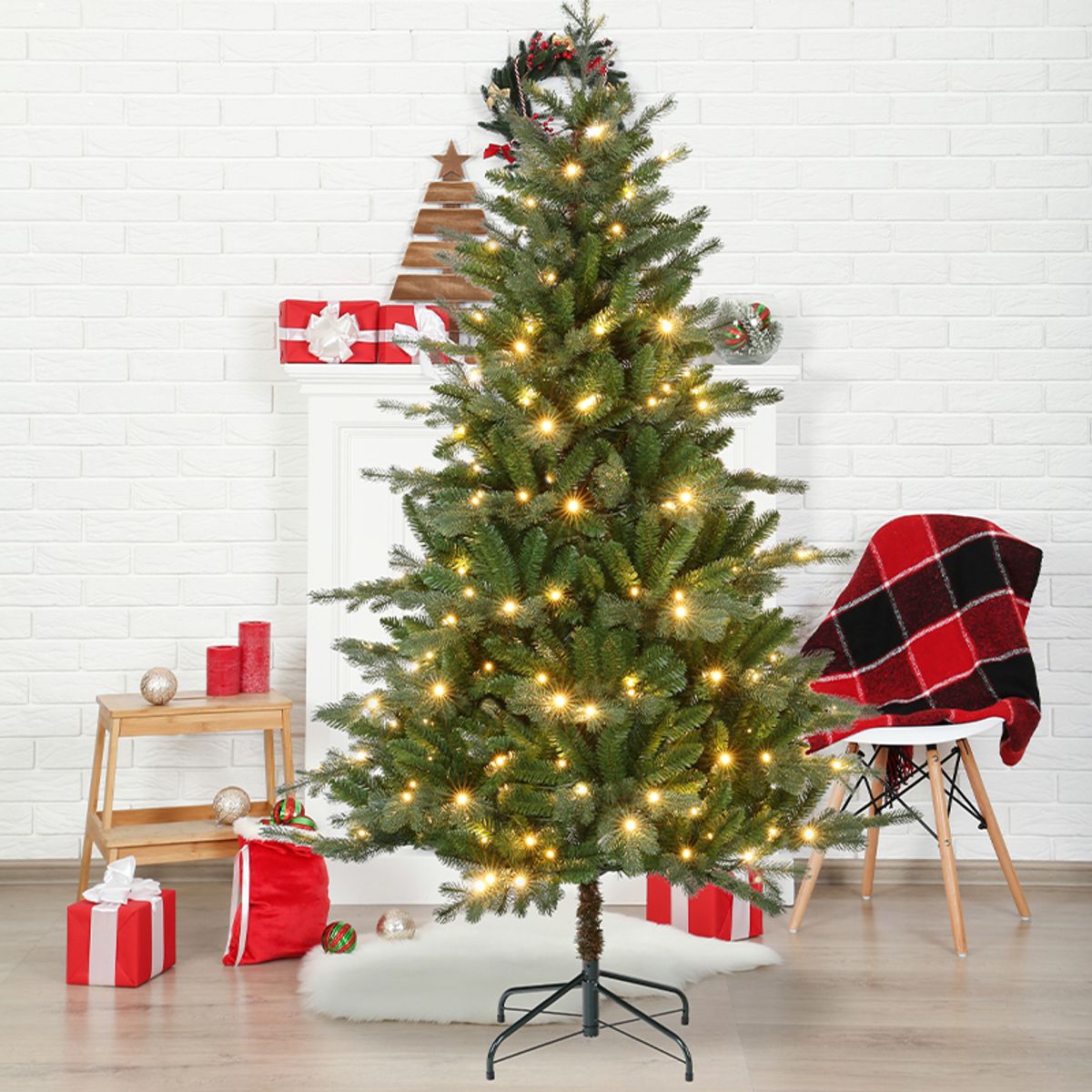 Juletre 180cm Komplett med Fot og 210 stk Led-Lys
